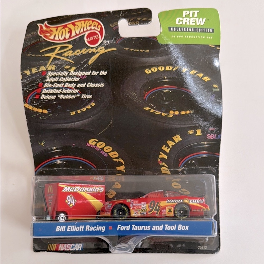 1999 Hot Wheels Bill Elliott Racing Car #94 w/McDonald’s Tool Box~Pre Owned